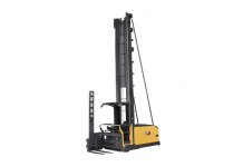 Cat®’s new flexible custom-built man-up turret trucks (VNA)