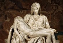 La Pietà Vaticana: Un capolavoro divino di Michelangelo Buonarroti