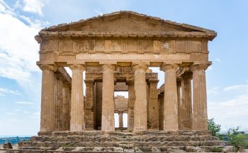 The Temple of Hephaestus: A Marble Masterpiece of Ancient Athens