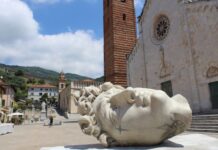 Pietrasanta Conquers the New York Times: The “Little Athens” of Versilia Captivates the Art World