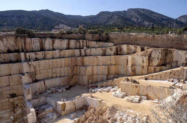 Sardinia: Linking the Marble Industry with the Circular Economy and Critical Minerals